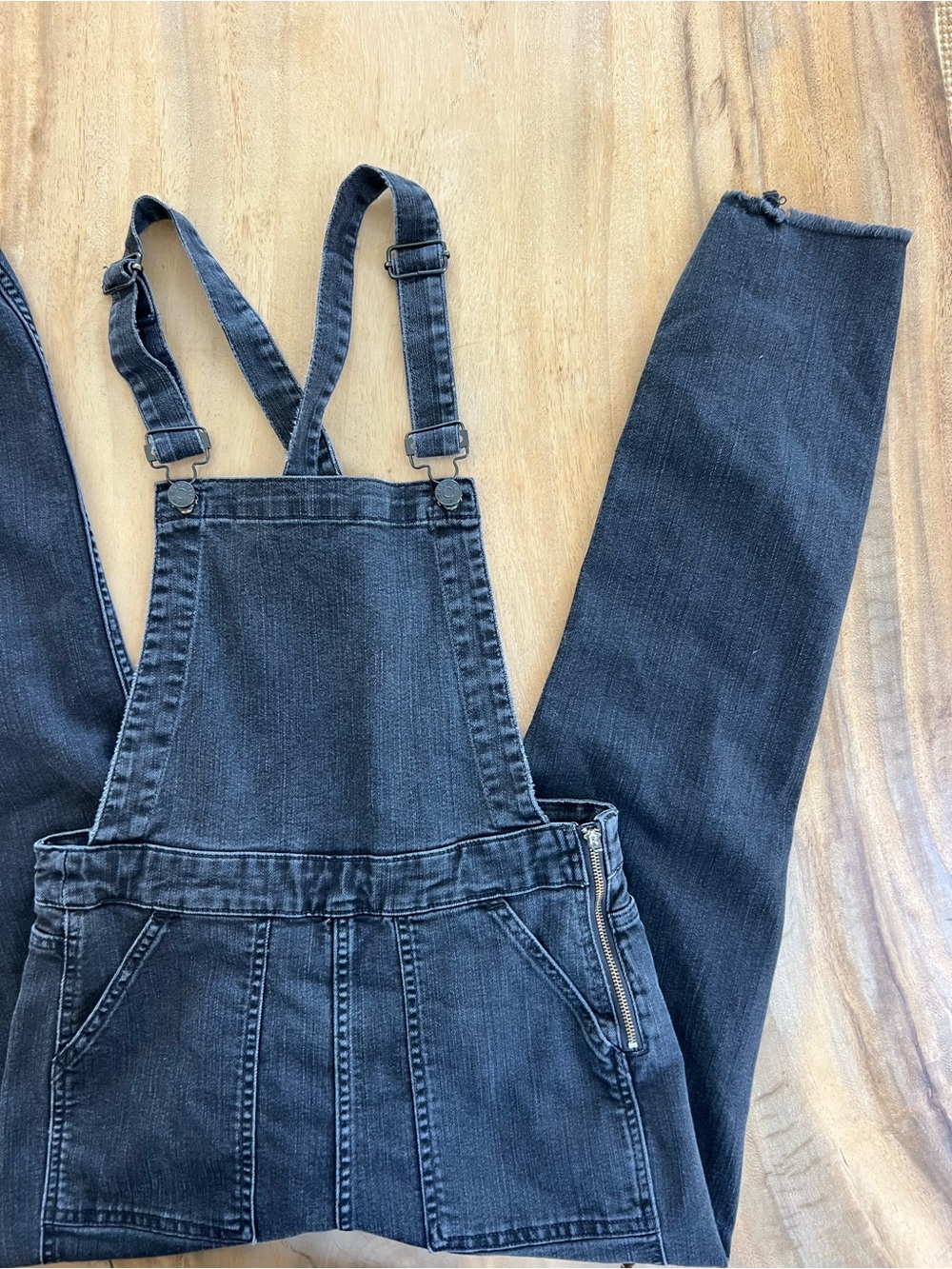 madewell black denim overalls - Picture 4 of 4